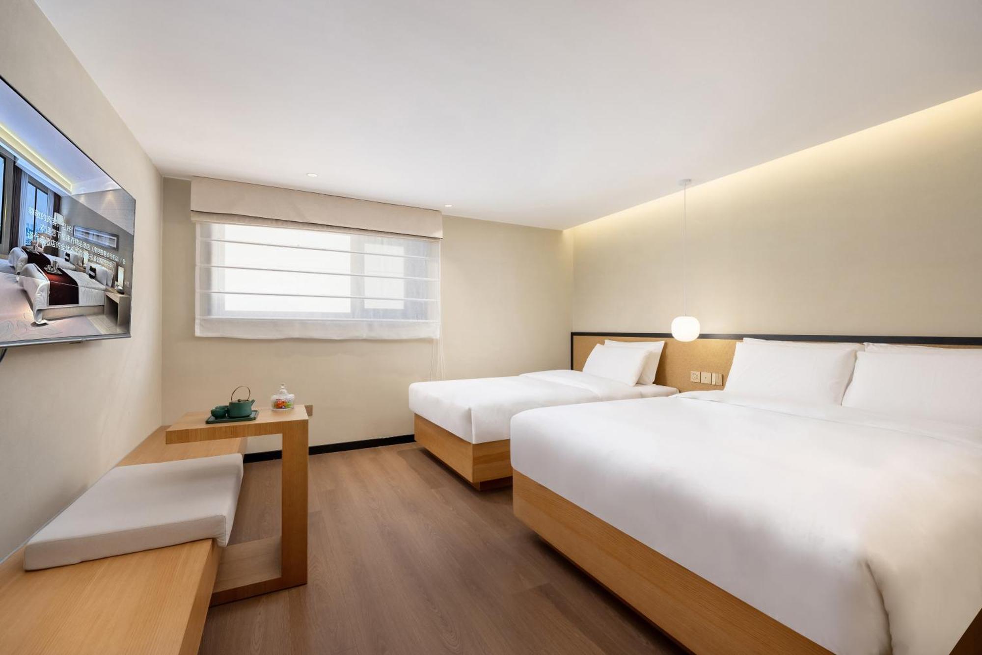 Beijing Tangfu Nanluoguxiang Wang Fu Jing Forbidden City Snack Street Hotel,1 Stop Walking To Airport Express,3 Stop To Tiananmen&Free Laundry Dry Service &Professional Free Tour Ticket Service With English Speaking Staff 외부 사진