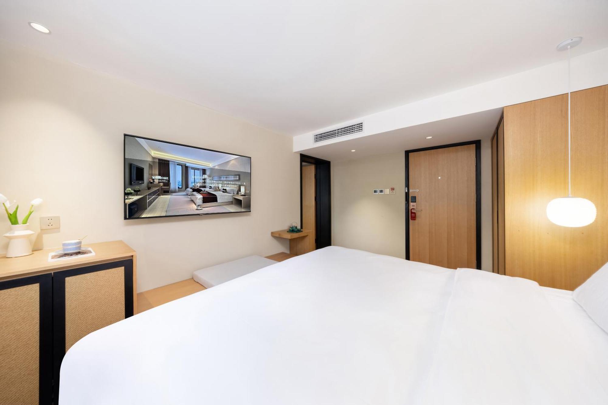 Beijing Tangfu Nanluoguxiang Wang Fu Jing Forbidden City Snack Street Hotel,1 Stop Walking To Airport Express,3 Stop To Tiananmen&Free Laundry Dry Service &Professional Free Tour Ticket Service With English Speaking Staff 외부 사진