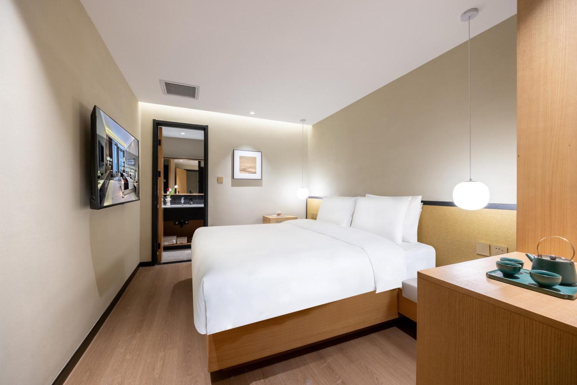 Beijing Tangfu Nanluoguxiang Wang Fu Jing Forbidden City Snack Street Hotel,1 Stop Walking To Airport Express,3 Stop To Tiananmen&Free Laundry Dry Service &Professional Free Tour Ticket Service With English Speaking Staff 외부 사진