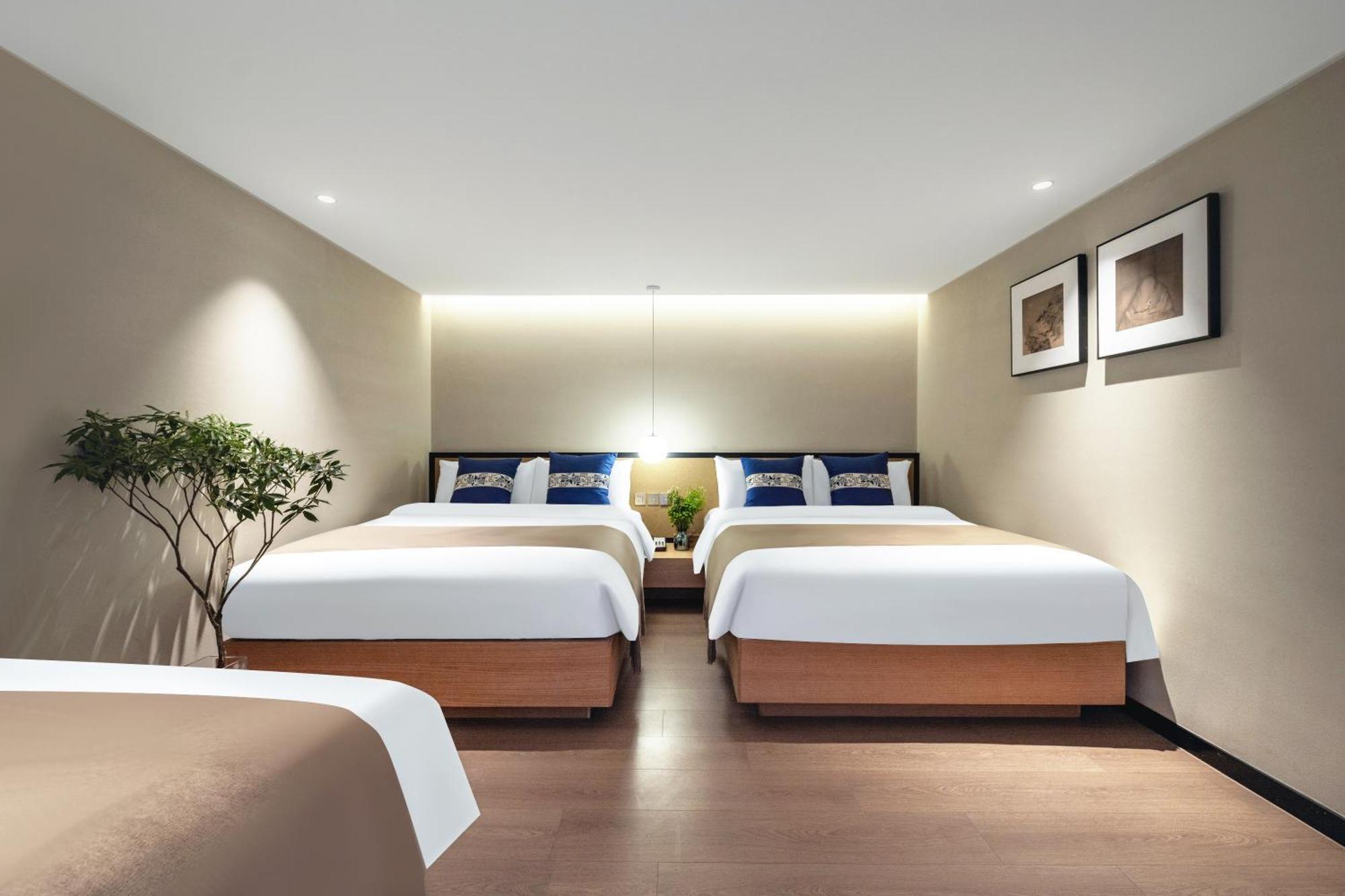 Beijing Tangfu Nanluoguxiang Wang Fu Jing Forbidden City Snack Street Hotel,1 Stop Walking To Airport Express,3 Stop To Tiananmen&Free Laundry Dry Service &Professional Free Tour Ticket Service With English Speaking Staff 외부 사진